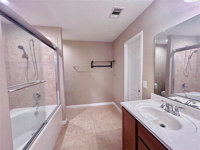 Building Photo - 803 Sweet Flower Dr