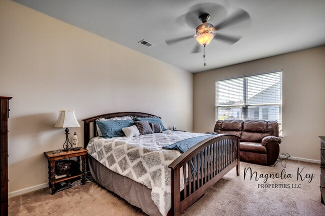Building Photo - Beautiful Home for Rent 5 bed 3.5 bath