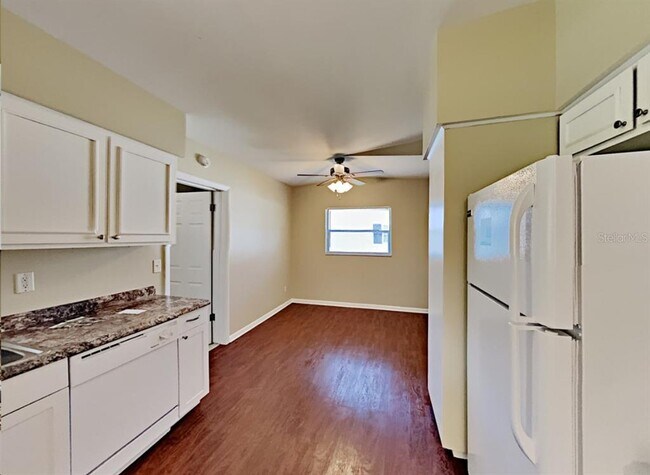 Building Photo - 1334 Nimrod St