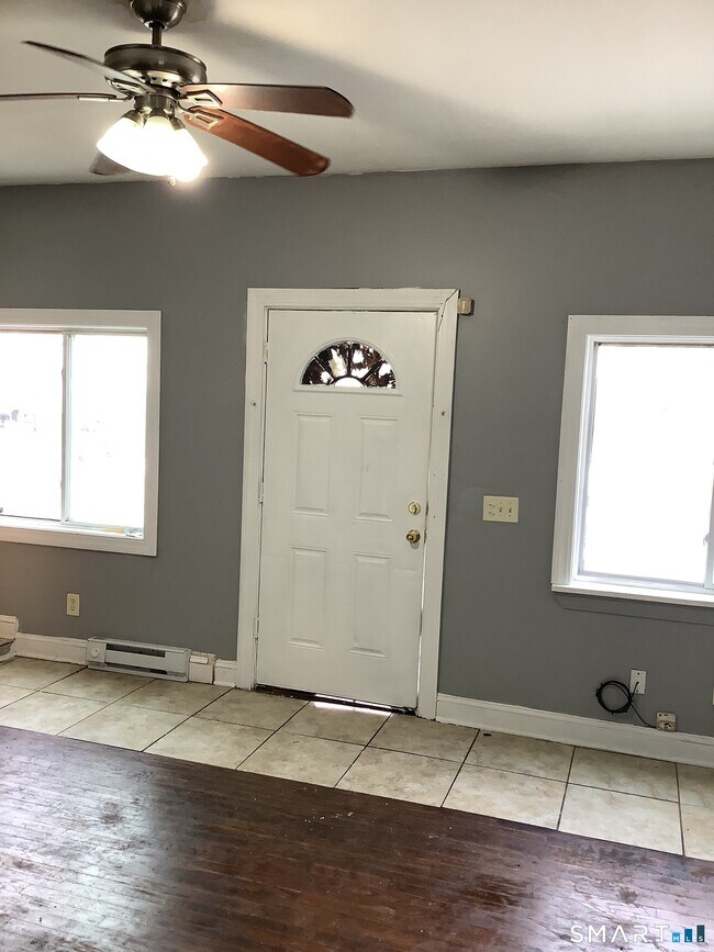 Building Photo - 1402 Boston Ave