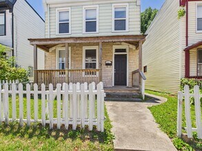 Building Photo - 207 Wellford St