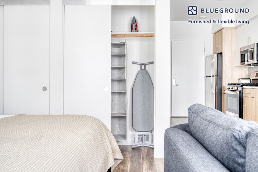 Building Photo - 3093 Broadway-SI FL6-ID701