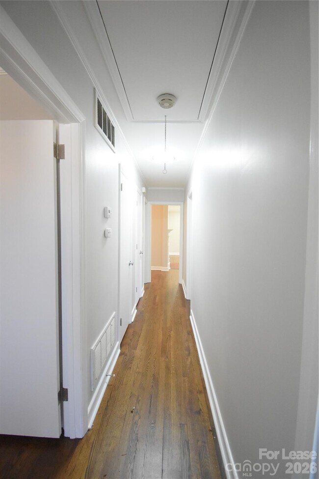 Building Photo - 4201 University Dr