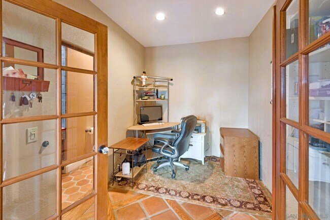 Building Photo - 9425 Mt Israel Rd