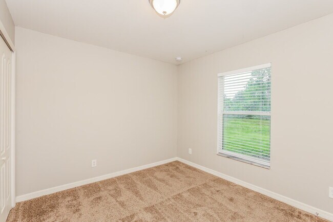 Building Photo - 2601 Darlene Pl