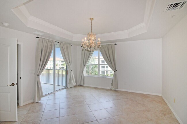 Building Photo - 1000 San Lino Cir
