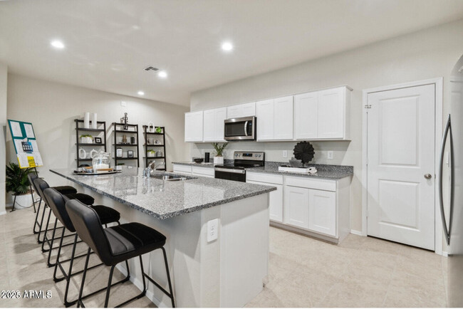 Building Photo - 1587 E Fletcher Dr