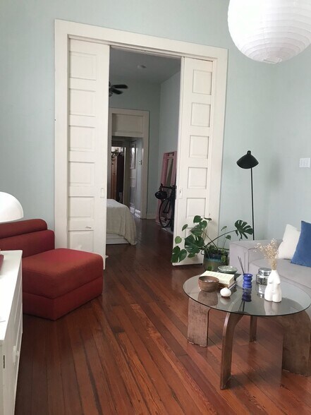 Original Heart of Pine floors - 3611 Banks St