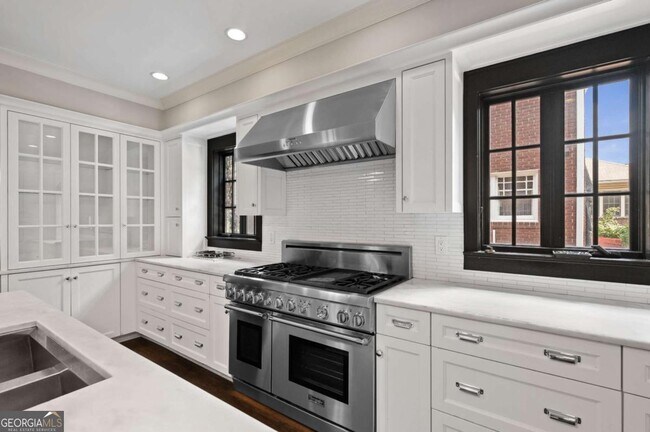 Building Photo - 1337 Briarcliff Rd NE