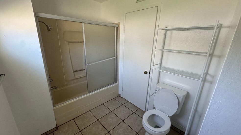 Building Photo - 1805 Pinon Ave