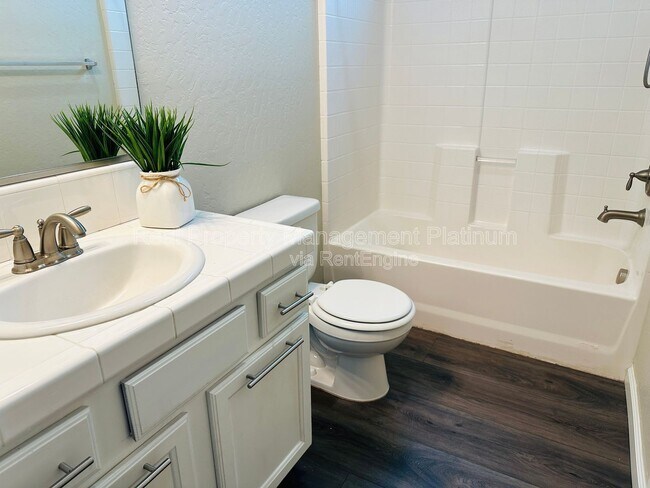 Building Photo - 4333 W Pinsapo Dr