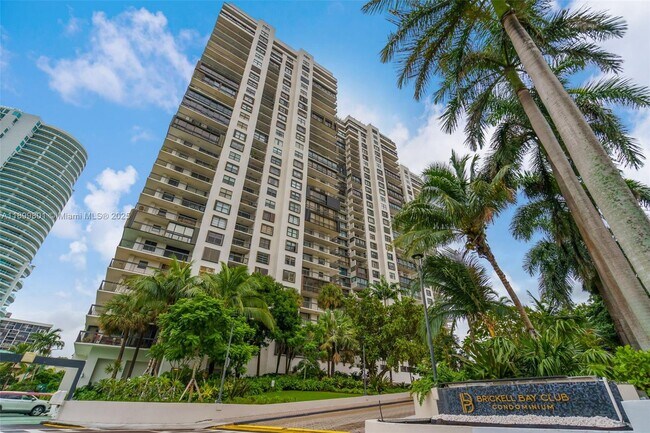 Building Photo - 2333 Brickell Ave