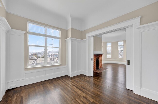 Building Photo - 120 Webster Street (737r)