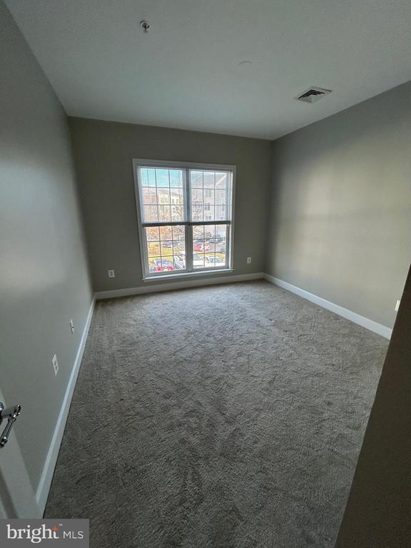 Building Photo - 2400 Brookmoor Ln