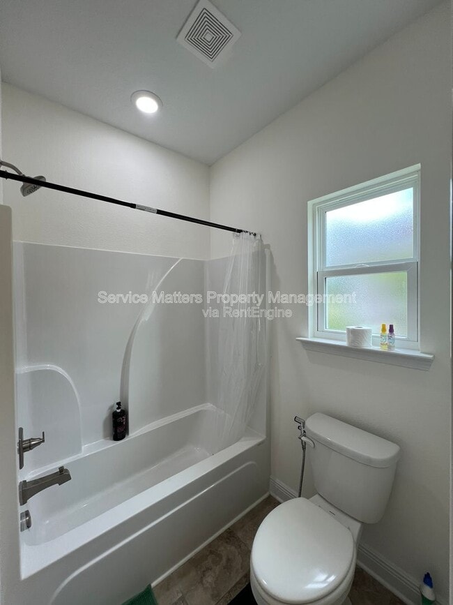 Building Photo - 4145 Grassy Run St