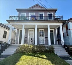 Building Photo - 2218 Jena St