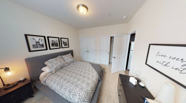 Building Photo - A0 | 1 Bed 1 Bath | 563 sf