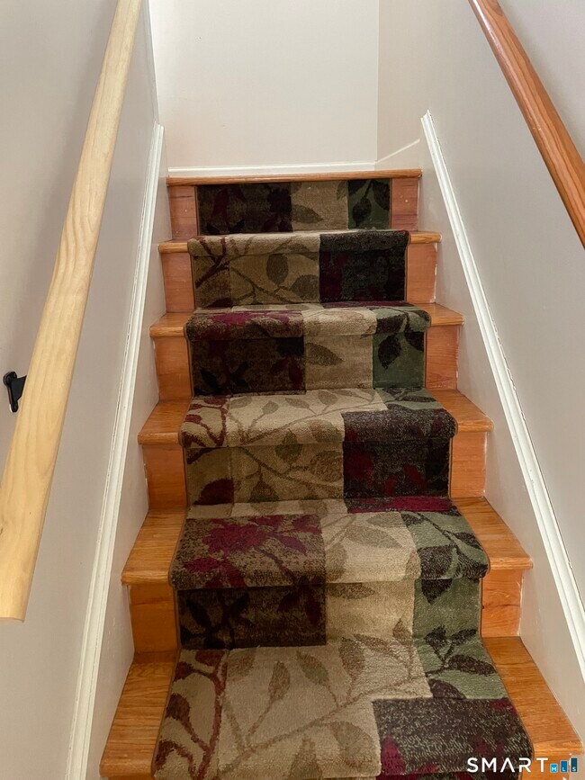 Building Photo - 41 Elmcroft Rd