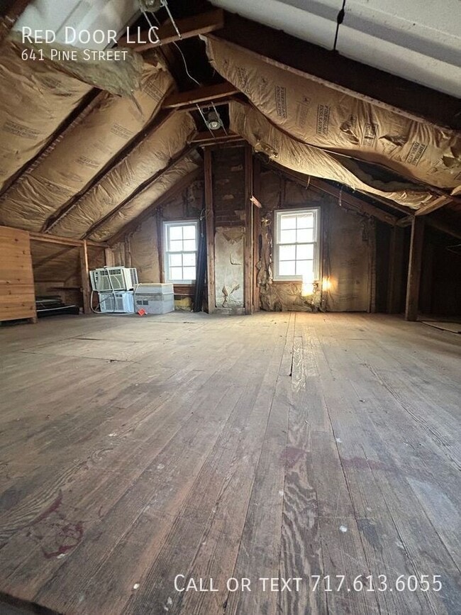 Building Photo - 641 Pine St