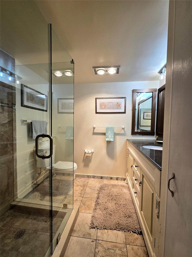 Building Photo - 1161 Hillsboro Mile