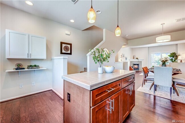 Building Photo - 3454 31st Dr