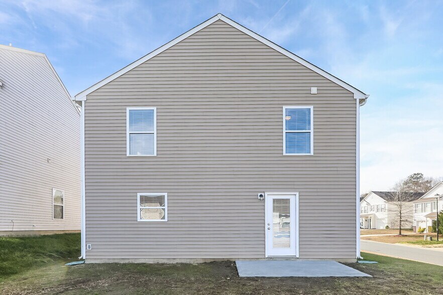 Building Photo - 803 Chastain Ave