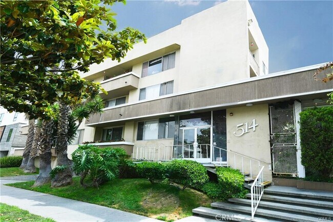 Building Photo - 514 S Harvard Blvd