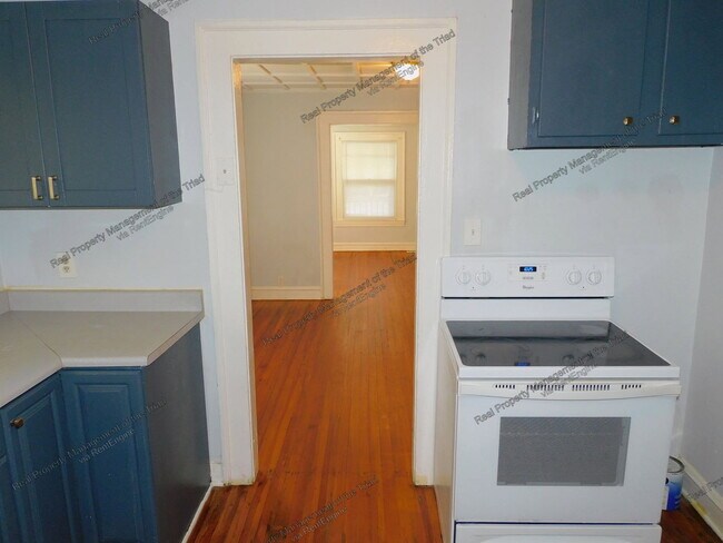 Building Photo - 1606 N Hamilton St