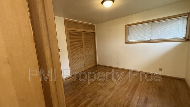 Building Photo - 8520 W Arden Pl