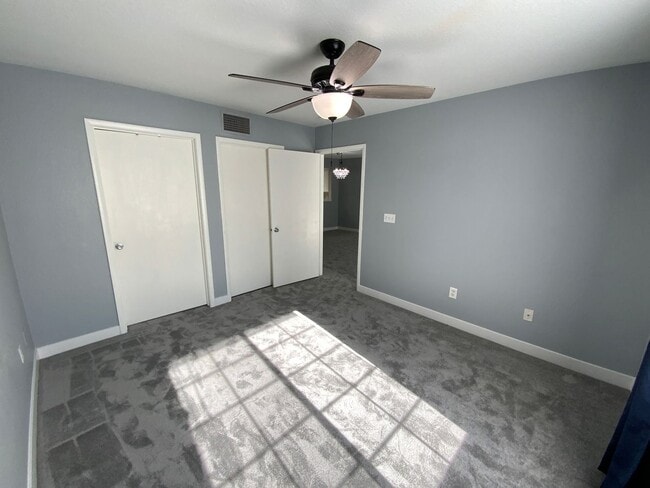 Building Photo - 1908 Tierra Vista Dr