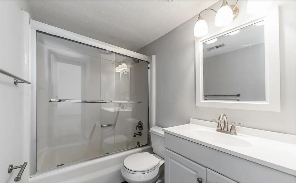 Building Photo - 5442 Worthington Forest Pl W