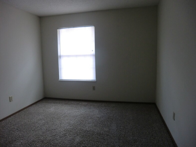 Building Photo - 31 Cherry Tree Ln
