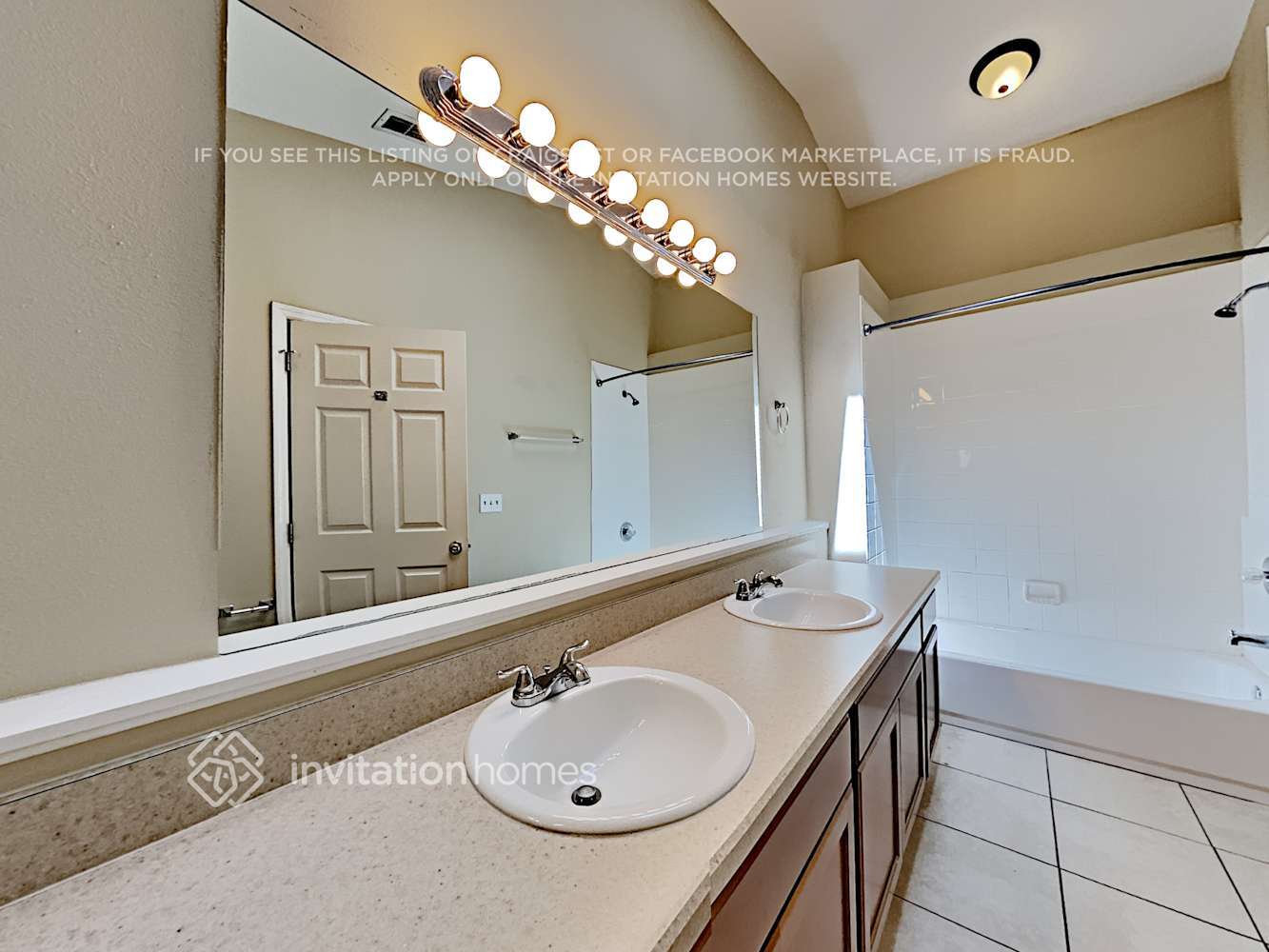 Building Photo - 1453 Sugarberry Ln
