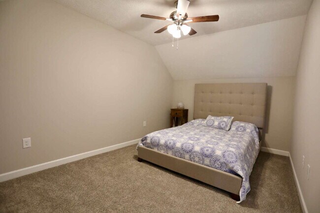 Building Photo - “Stunning 4-Bedroom Retreat with Granite Elegance at 2 River Drive, Pinehurst"