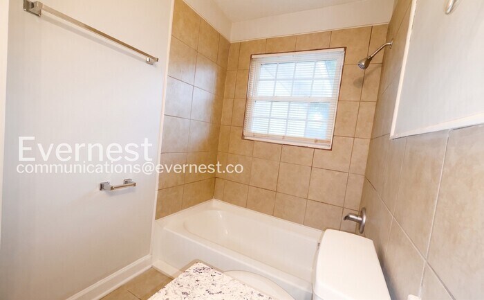 Building Photo - 8304 Baldwyn Cove