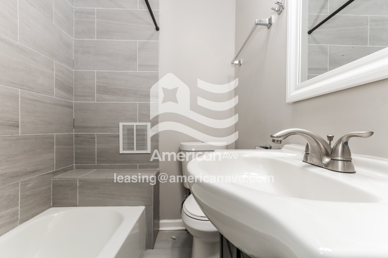 Building Photo - 515 N Allison St