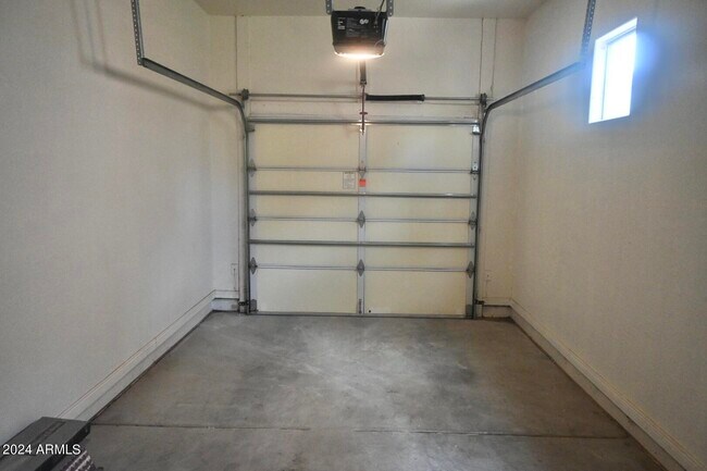 Building Photo - 16420 N Thompson Peak Pkwy