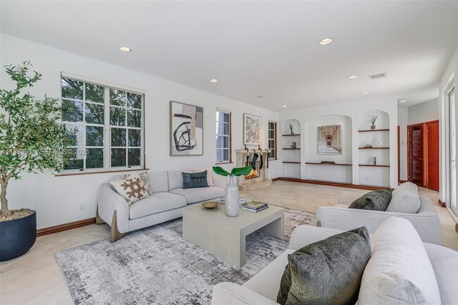 Building Photo - 184 Paloma Dr