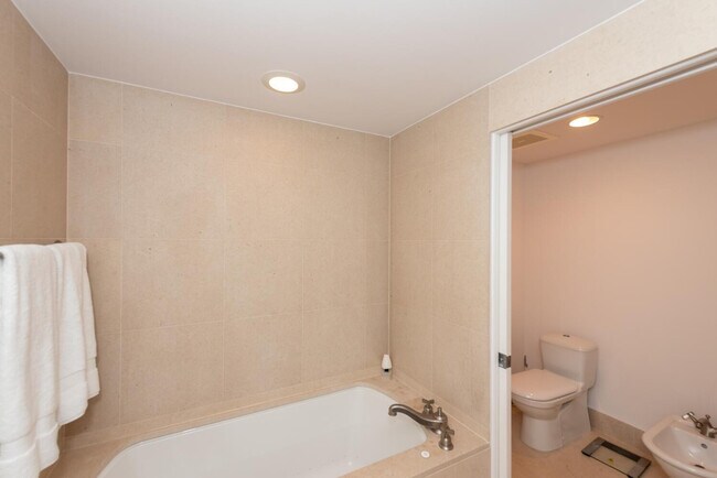 Building Photo - 6899 Collins Ave