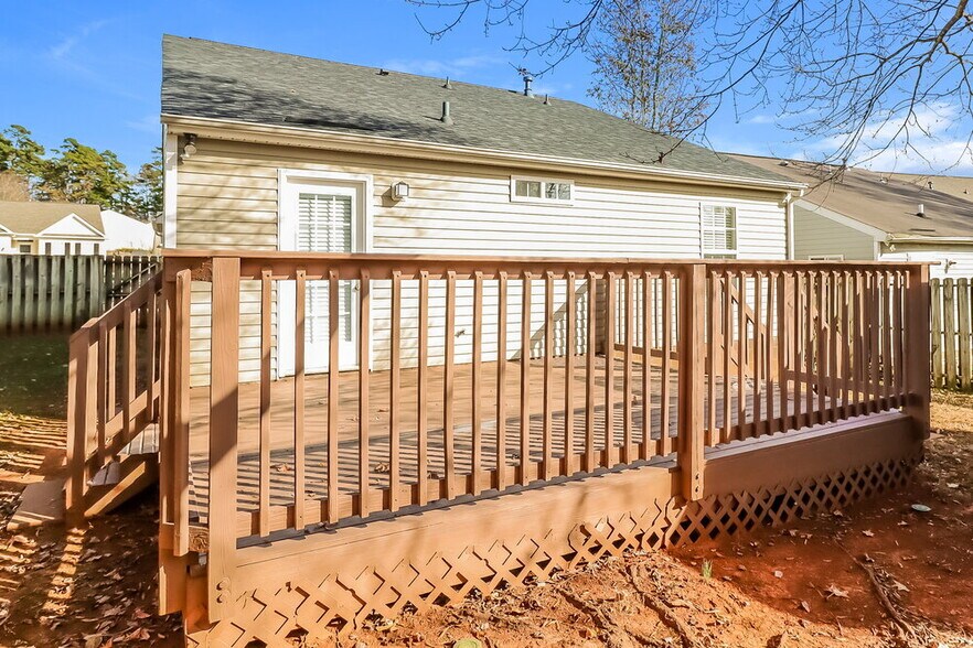 Building Photo - 3002 Salmon River Dr