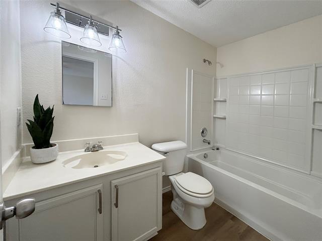Building Photo - 1113 Annie Oakley Dr