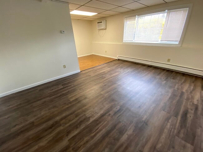 Building Photo - 3931 Brown Ave