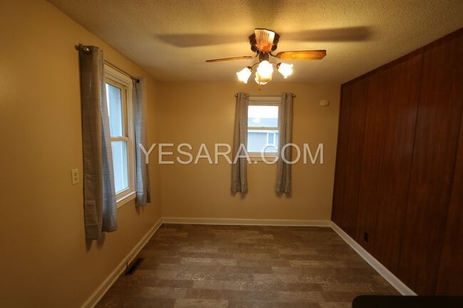 Building Photo - 2 Bedroom 1 Bath House