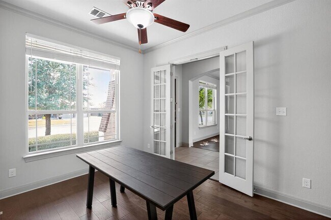 Building Photo - 21404 Hines Ln