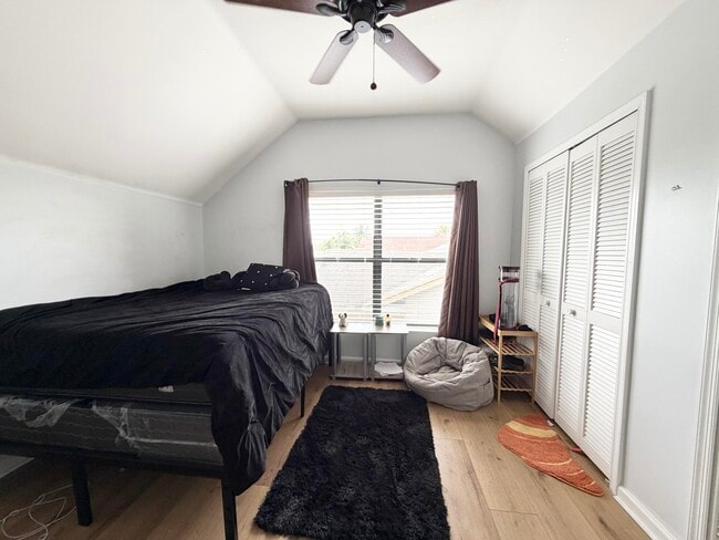 Building Photo - 6048 Garrett St