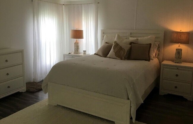 Building Photo - 6765 Spanish Lakes Blvd