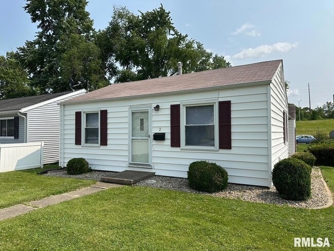 Primary Photo - 2 St James Ct