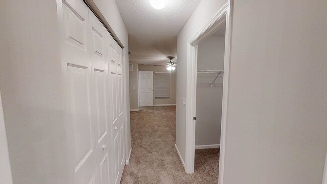 Building Photo - 1428 Talbott St