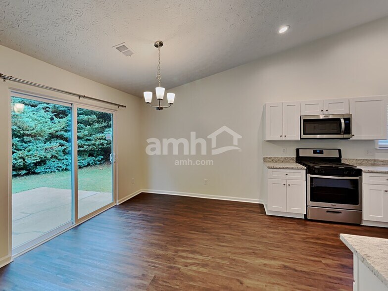 Building Photo - 1137 Eastmill Cove