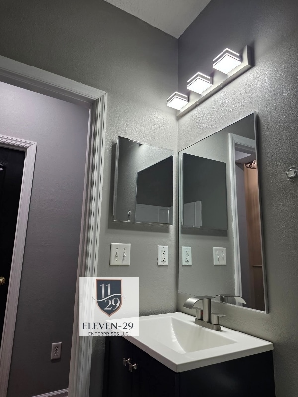 Building Photo - 1334 Camp Ridge Ln